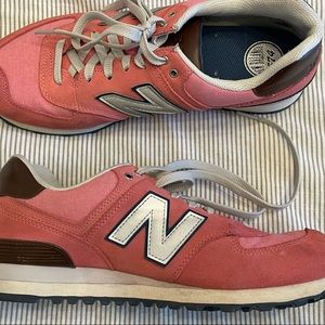 Coral and Leather NB 574 Sneakers